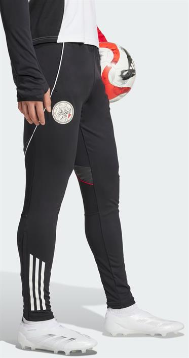 adidas-ajax-tr-pnt-jp1749