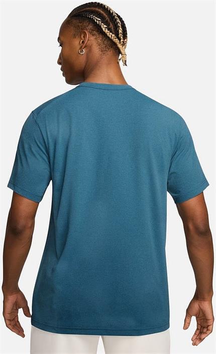 nike-hyverse-dri-fit-uv-hq7987-006