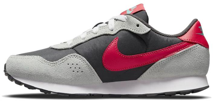 nike-md-valiant-big-kids-cn8558-201