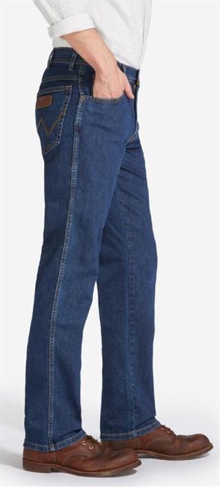 wrangler-texas-darkstone-stretch-w12133009